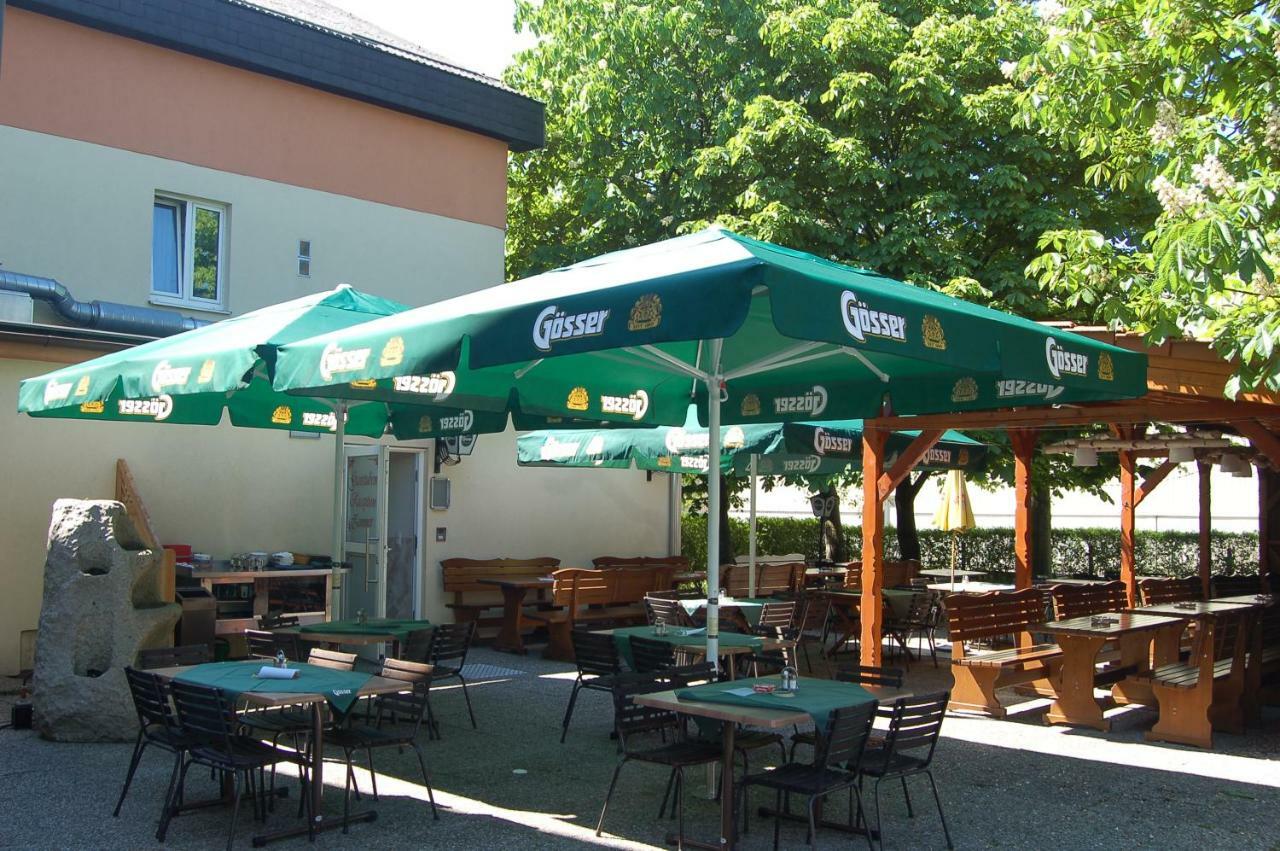 Gasthof Huber Wels Esterno foto