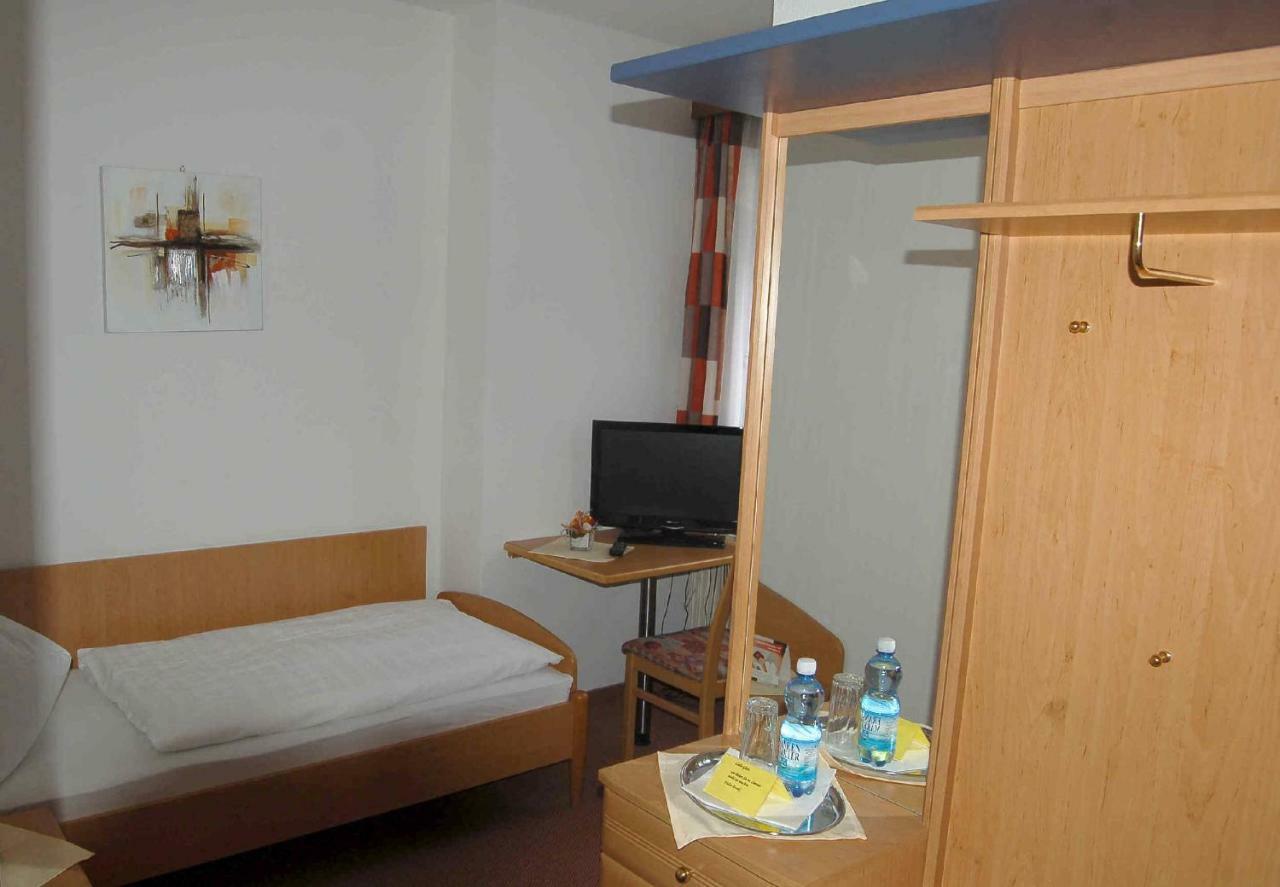 Gasthof Huber Wels Esterno foto