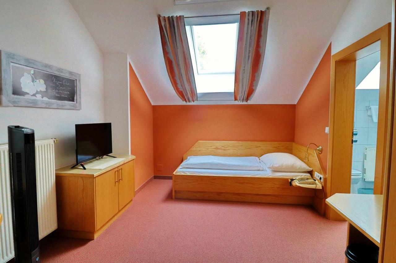 Gasthof Huber Wels Esterno foto