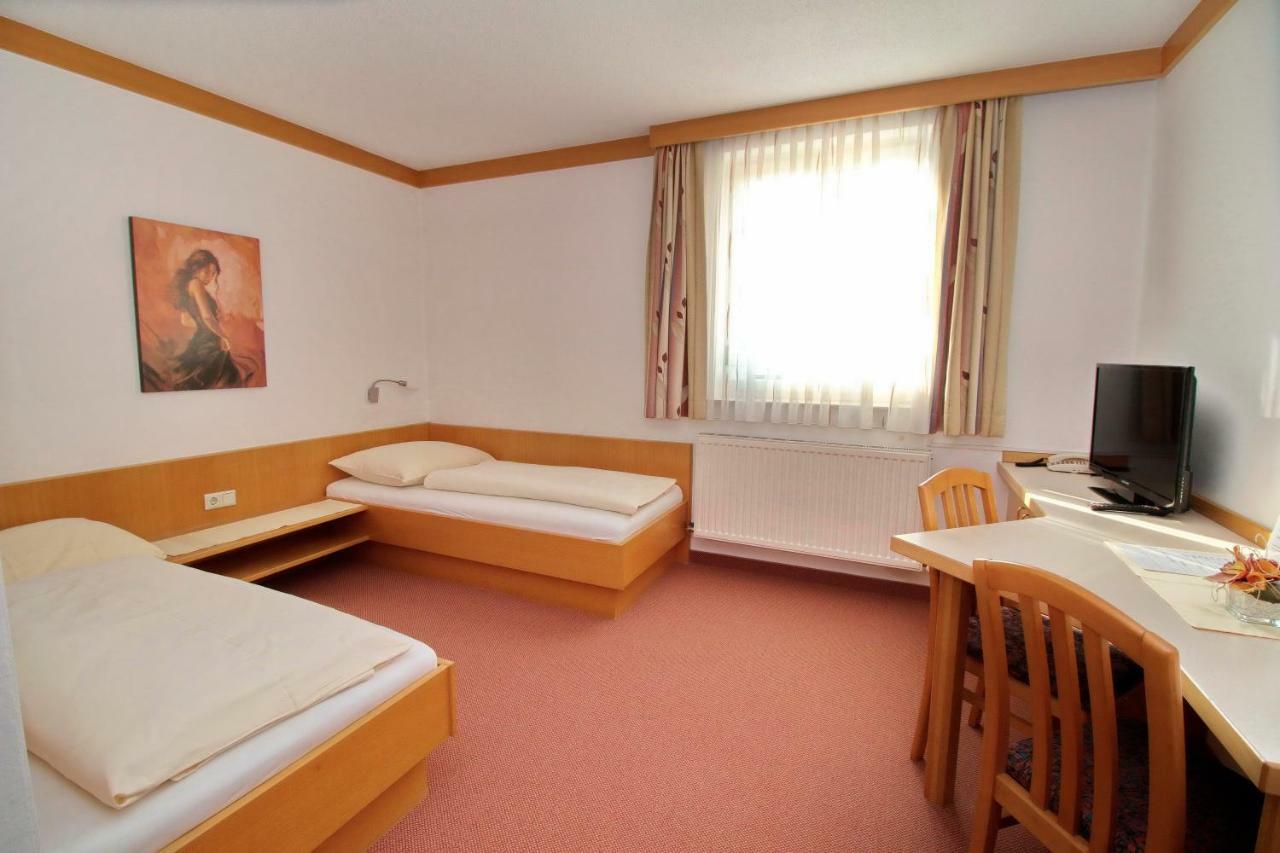 Gasthof Huber Wels Esterno foto